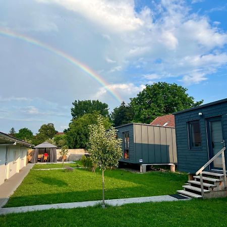 Pixel - Tiny Campus Villa Tîrgu Secuiesc Buitenkant foto
