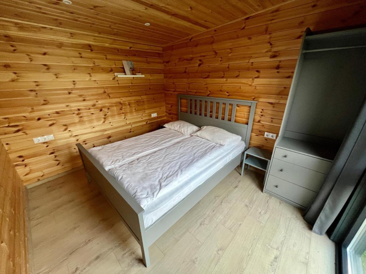 Pixel - Tiny Campus Villa Tîrgu Secuiesc Buitenkant foto